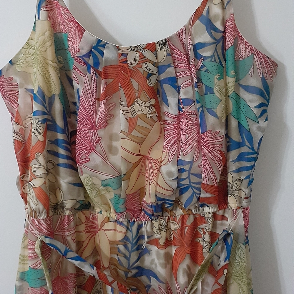 SIGNATURE BY ROBBIE BEE, Floral dress, size 14, long, sleeveless.